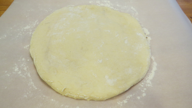 No-Knead Pizza Dough -- Everyday Homemaking